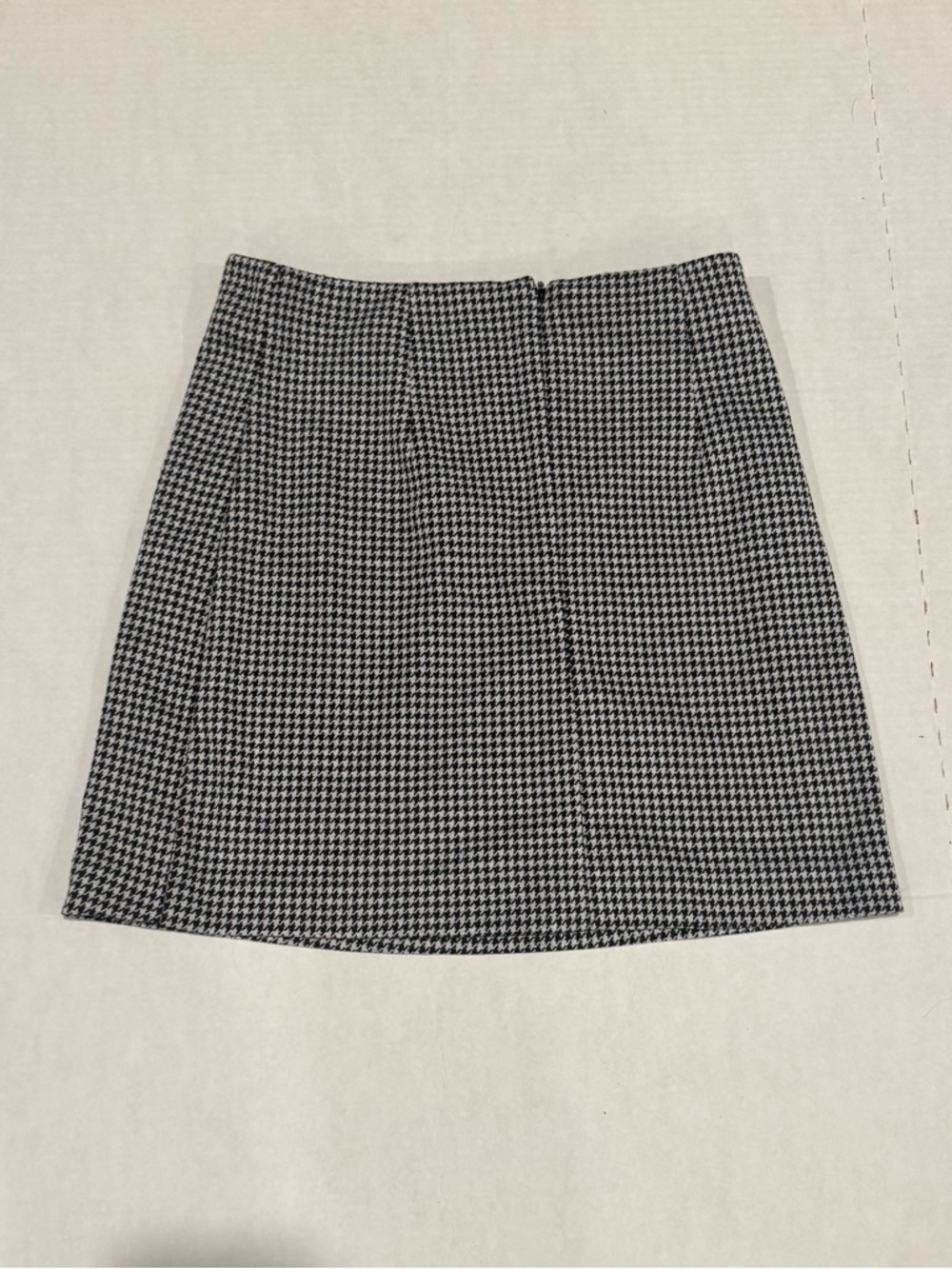 Black and White Houndstooth Mini Skirt